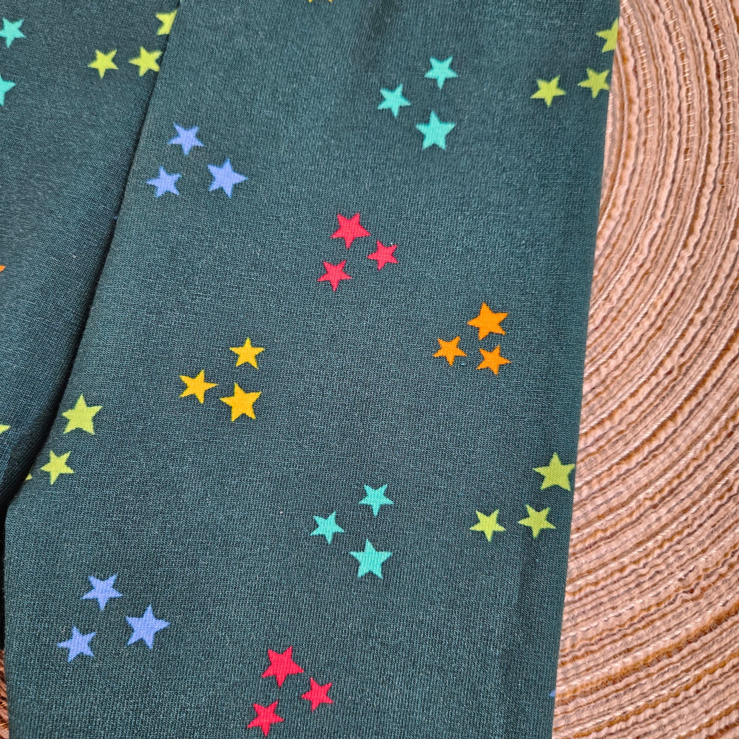Caprihose/Radlerhose bunte Sterne mit weichem Bauchbündchen