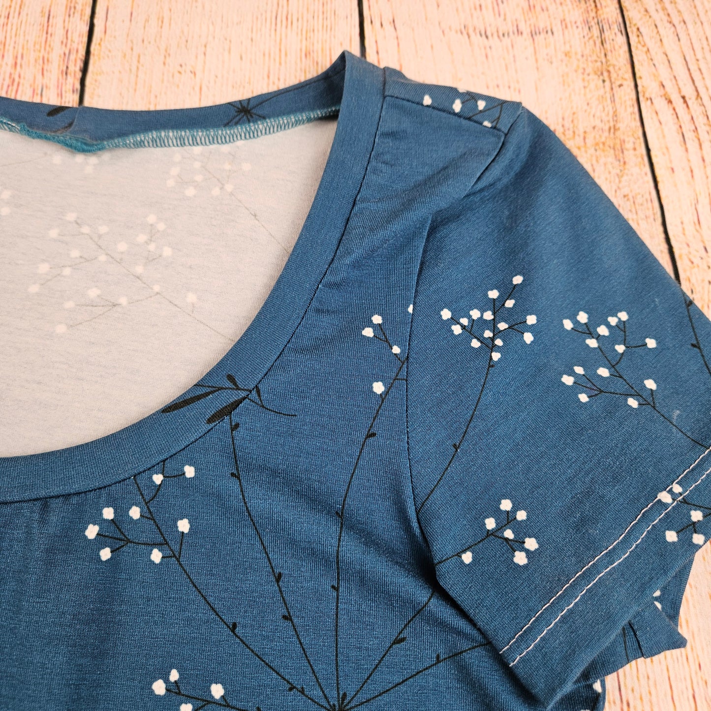Damen Basicshirt Pusteblume nachtblau