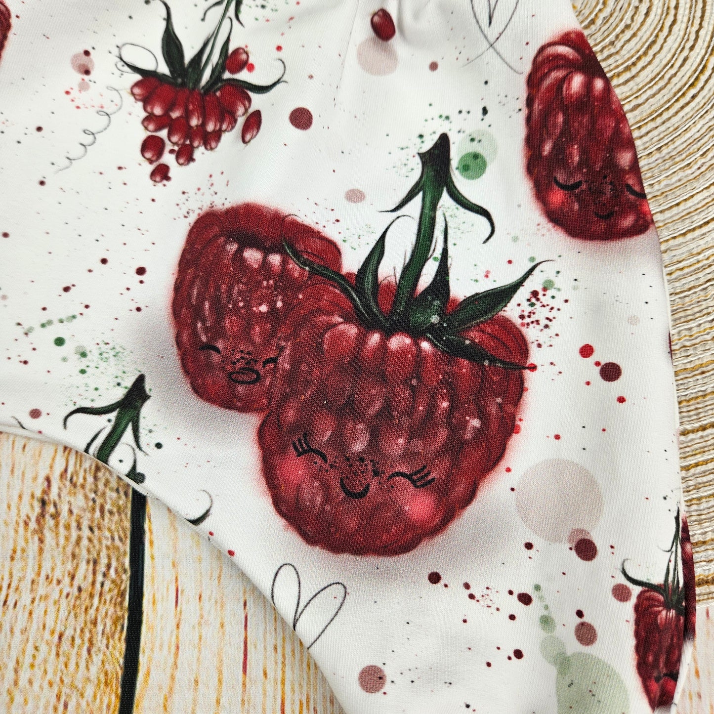 Pumphose mit Himbeeren