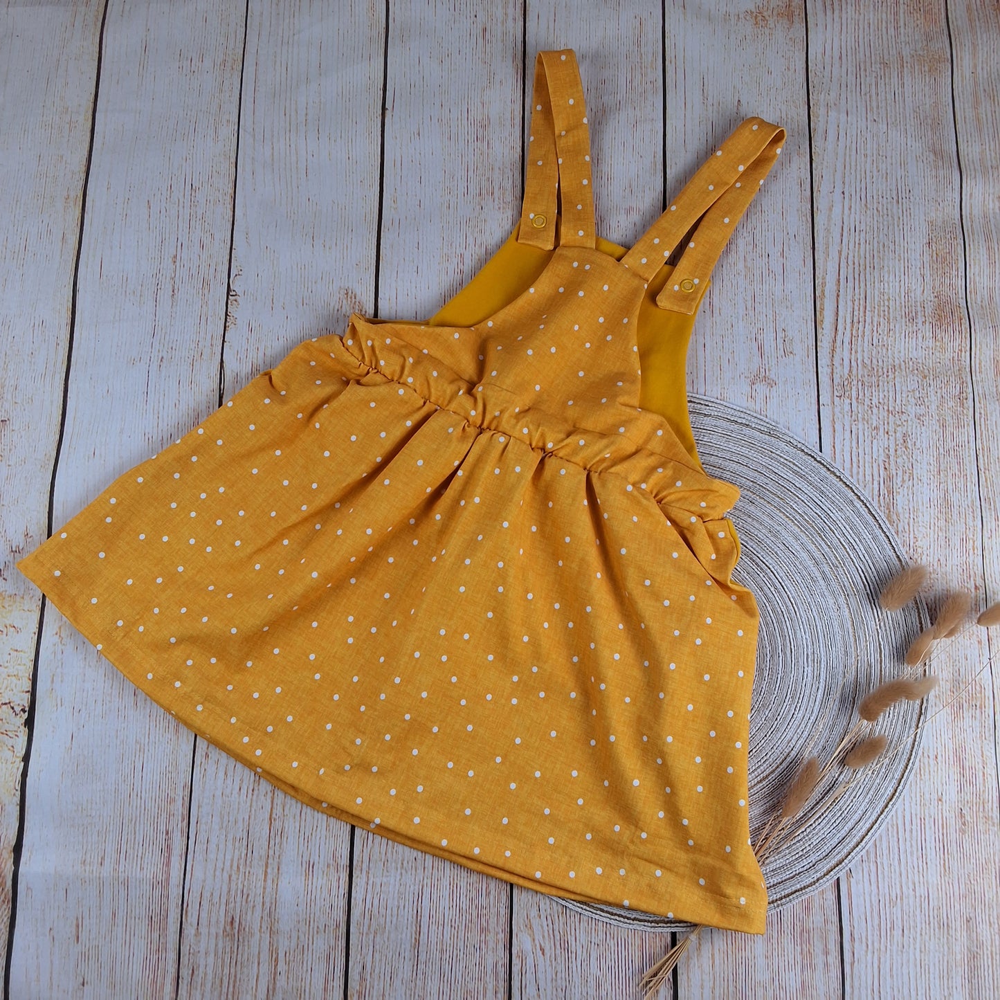 Latzkleid - individuell - Gr. 74/80 bis 158/164