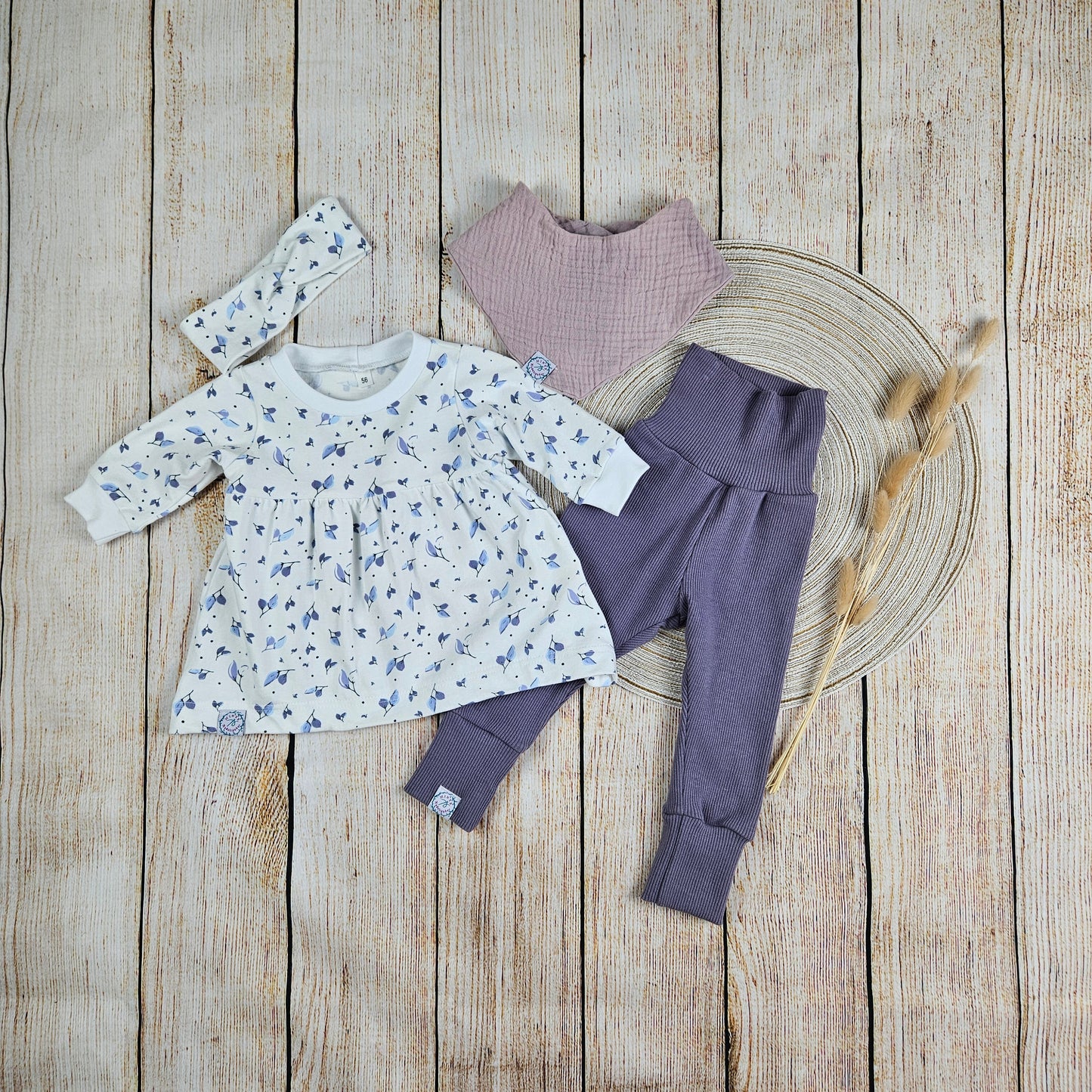 Babyset Blätter und Zweige Basickleid, Leggings, Haarband und Dreieckstuch