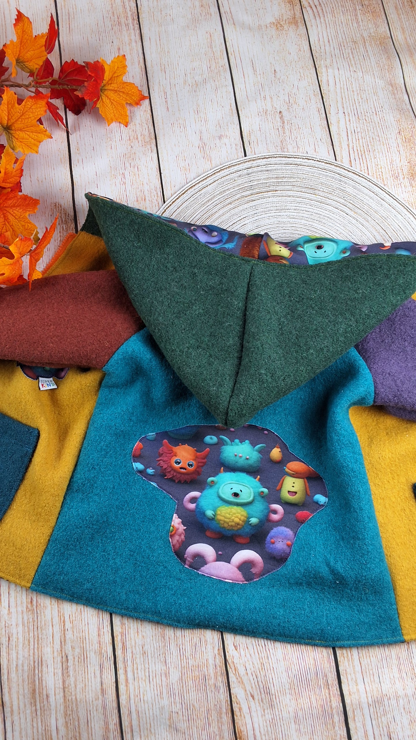 Handgefertigte Walkjacke für Kinder – Wunschdesign, mitwachsend & aus 100 % Schurwolle