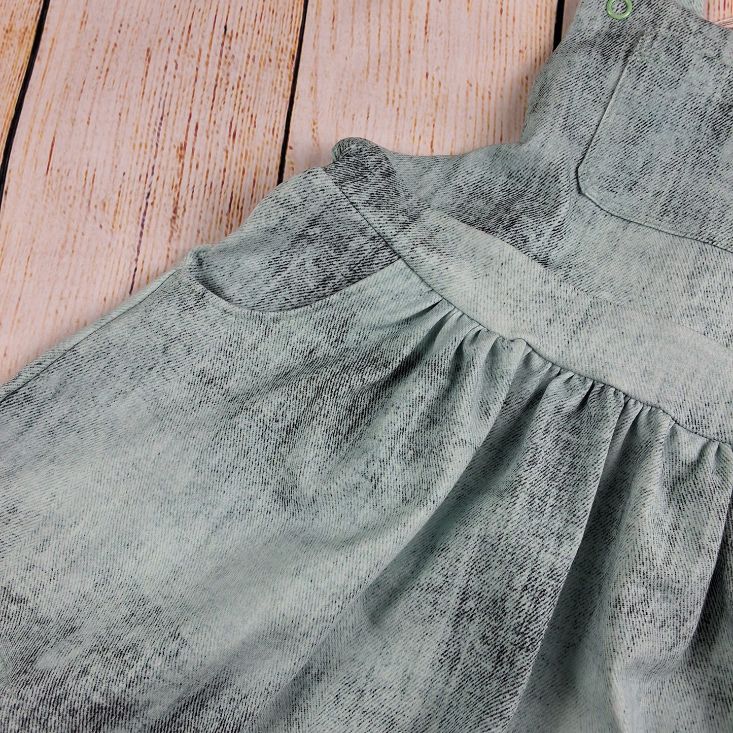 Latzkleid - individuell - Gr. 74/80 bis 158/164